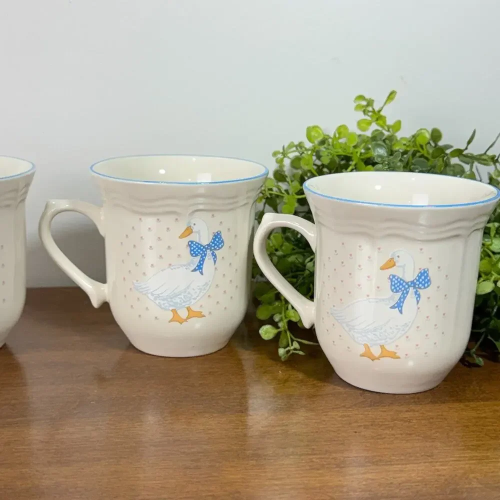 Vintage Aunt Rhody Goose Mugs Set of 4 Brick Oven Stoneware Blue Bow